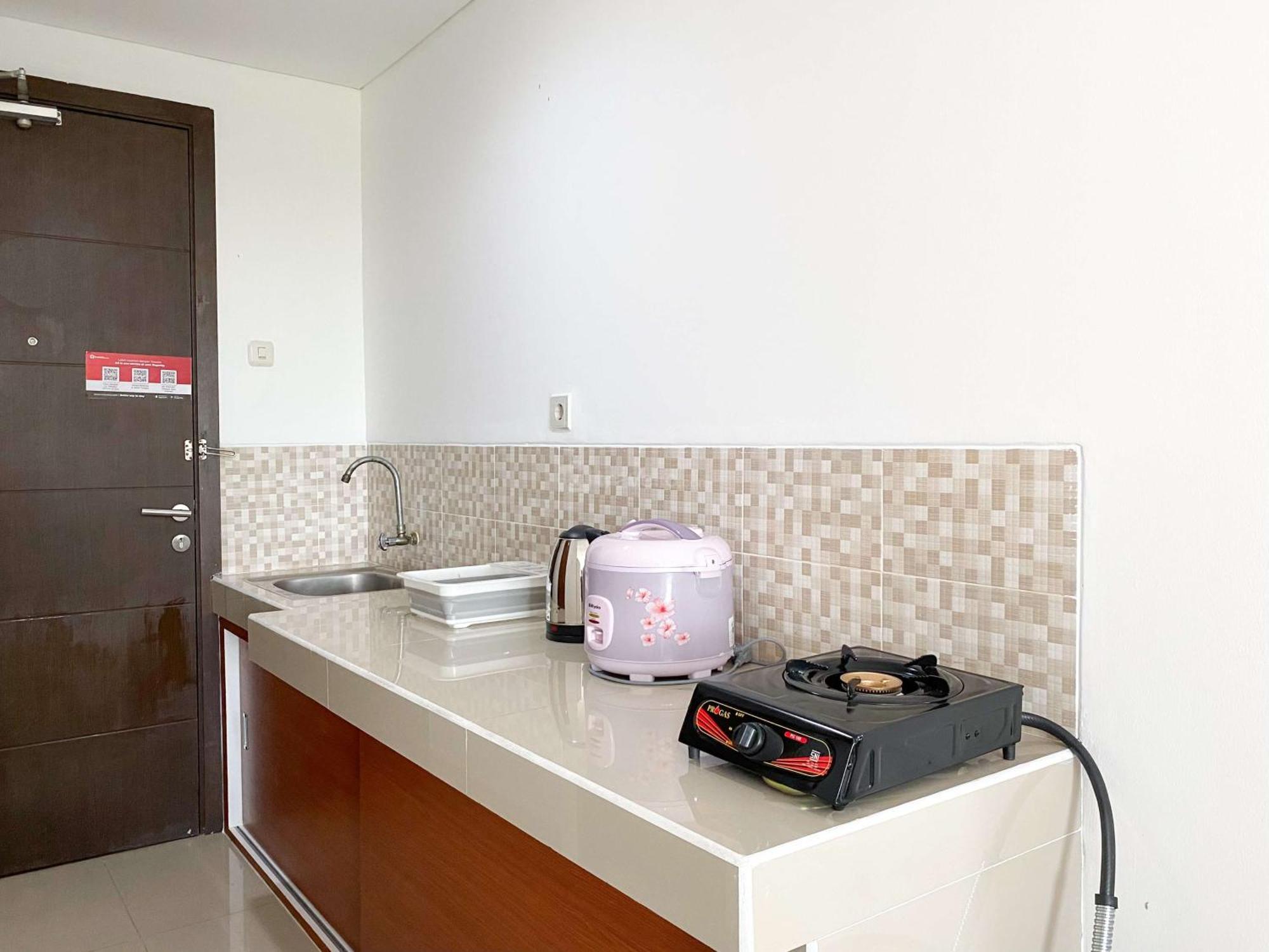 Comfort Stay Studio At Enviro Apartment By Travelio Cikarang Exterior foto