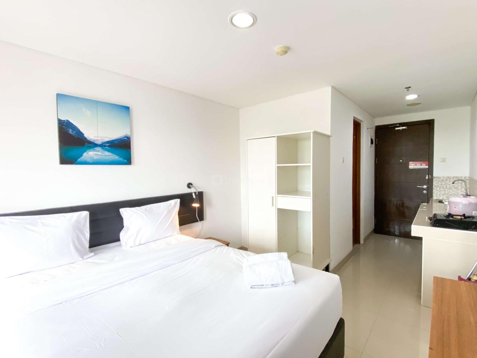 Comfort Stay Studio At Enviro Apartment By Travelio Cikarang Exterior foto